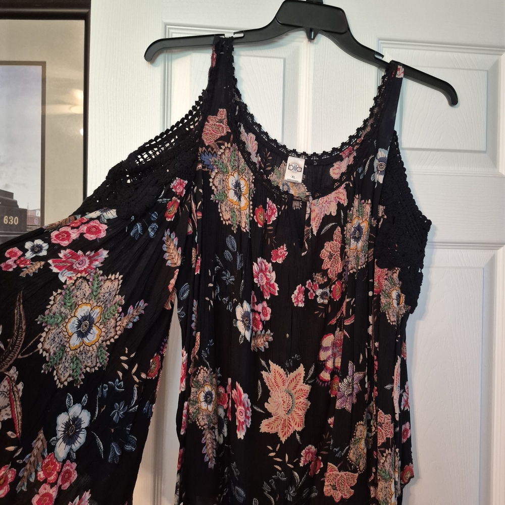 Bila Black Floral Cold Shoulder Top